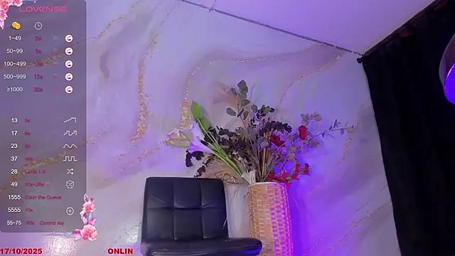 Snapshot of Karla-Ebony chatting on 10.17.25 Karla-Ebony online show from 10.17.25