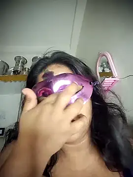 Snapshot of Ayesha-Baby chatting on 10.14.25 Ayesha-Baby online show from 10.14.25