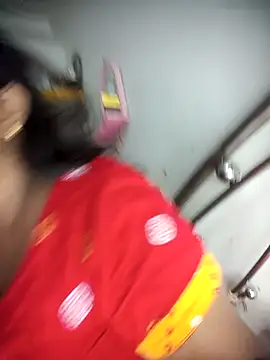 Snapshot of Ayesha-Baby chatting on 11.11.25 Ayesha-Baby online show from 11.11.25