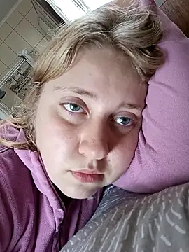 Snapshot of AnastasiaSky19 chatting on 10.02.25 AnastasiaSky19 online show from 10.02.25