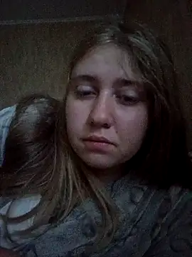 Snapshot of AnastasiaSky19 chatting on 10.05.25 AnastasiaSky19 online show from 10.05.25