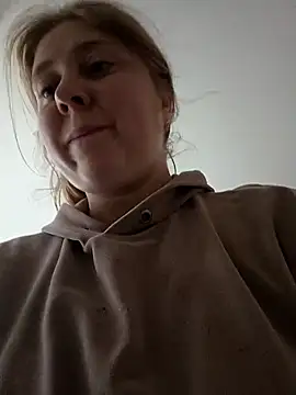 Snapshot of AnastasiaSky19 chatting on 11.18.25 AnastasiaSky19 online show from 11.18.25