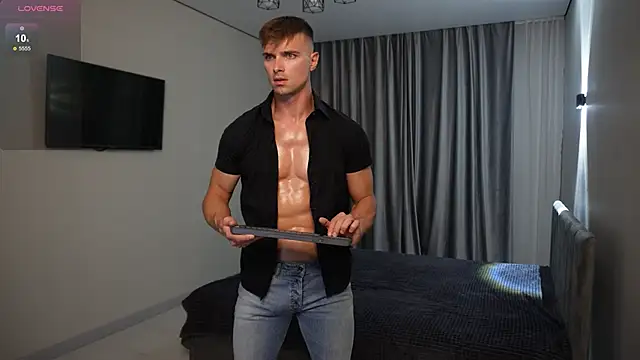 Nik Sharp online show from 09.23.25