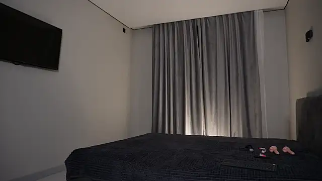 Nik Sharp online show from 03.20.26