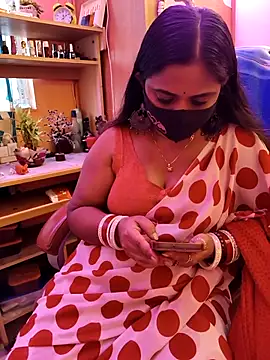 Snapshot of nisha_baby2 chatting on 10.10.25 nisha baby2 online show from 10.10.25