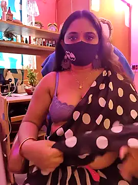 Snapshot of nisha_baby2 chatting on 10.11.25 nisha baby2 online show from 10.11.25