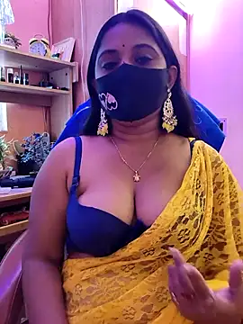 Snapshot of nisha_baby2 chatting on 10.17.25 nisha baby2 online show from 10.17.25