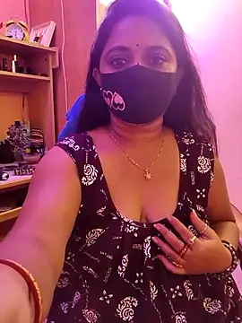 Snapshot of nisha_baby2 chatting on 10.17.25 nisha baby2 online show from 10.17.25