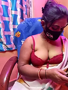 Snapshot of nisha_baby2 chatting on 04.18.26 nisha baby2 online show from 04.18.26