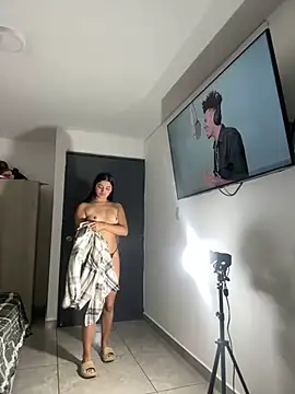 Arilw online show from 12.20.24