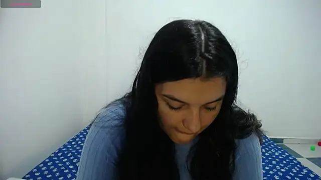 Laurenkenner  online show from 12.17.24