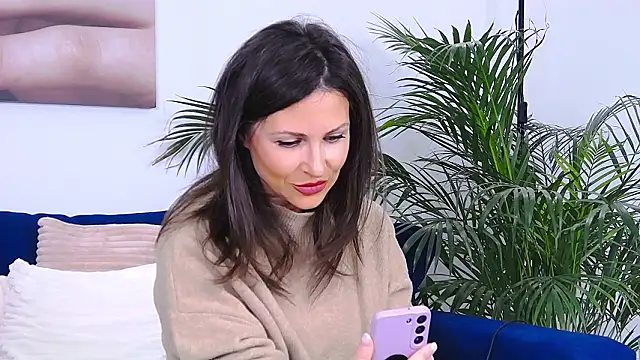 Snapshot of AmelieKeys chatting on 02.01.26 AmelieKeys online show from 02.01.26