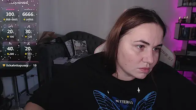 Snapshot of SexyWitch_666 chatting on 10.03.25 SexyWitch 666 online show from 10.03.25