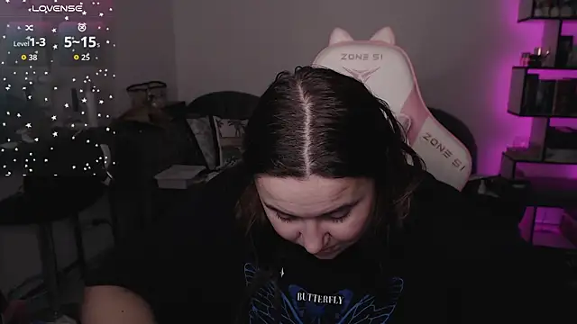 Snapshot of SexyWitch_666 chatting on 10.08.25 SexyWitch 666 online show from 10.08.25