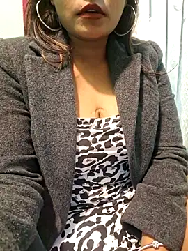 N-Natasha online show from 01.12.25