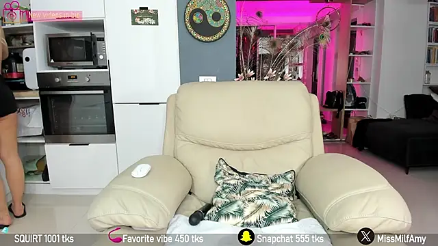 AmySuperHeroes online show from 02.01.25