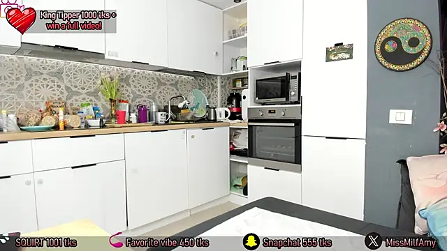 AmySuperHeroes online show from 02.19.25