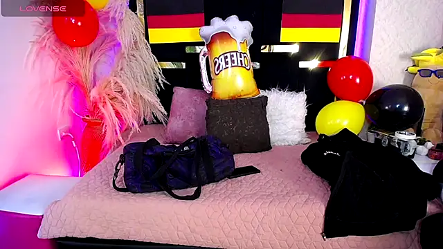 Bunny O online show from 09.17.25