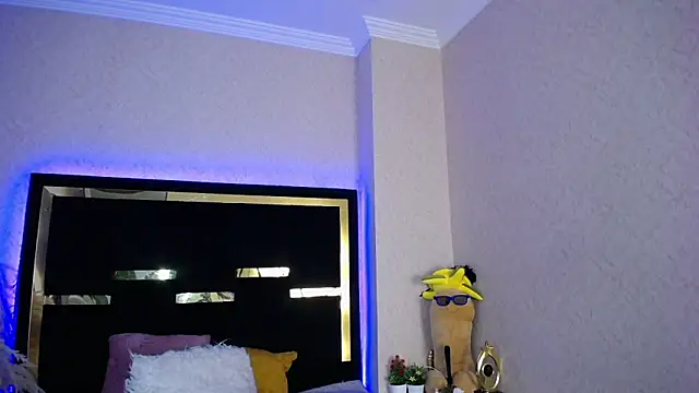 Bunny O online show from 10.04.25