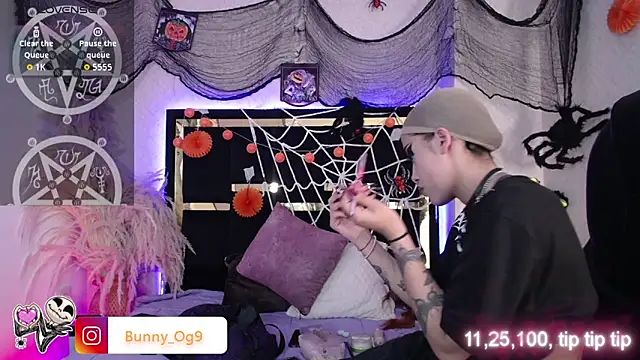 Bunny O online show from 10.24.25