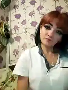 Snapshot of SweetLeila40 chatting on 12.25.24 SweetLeila40 online show from 12.25.24