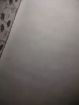 Snapshot of SweetLeila40 chatting on 12.26.24 SweetLeila40 online show from 12.26.24