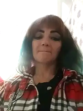 Snapshot of SweetLeila40 chatting on 12.28.24 SweetLeila40 online show from 12.28.24