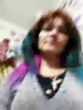 Snapshot of SweetLeila40 chatting on 12.30.24 SweetLeila40 online show from 12.30.24