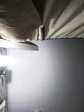 Snapshot of SweetLeila40 chatting on 02.05.25 SweetLeila40 online show from 02.05.25