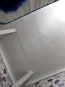 Snapshot of SweetLeila40 chatting on 02.23.25 SweetLeila40 online show from 02.23.25