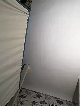 Snapshot of SweetLeila40 chatting on 03.12.25 SweetLeila40 online show from 03.12.25