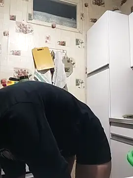 SweetLeila40 online show from 11.12.25