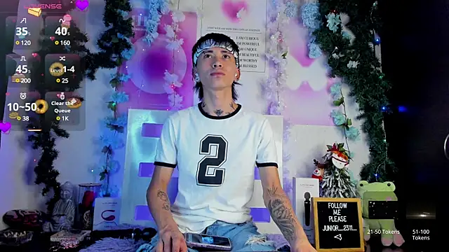 Snapshot of juniior_2311_ chatting on 01.16.25 juniior 2311 online show from 01.16.25