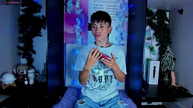 Snapshot of juniior_2311_ chatting on 02.06.25 juniior 2311 online show from 02.06.25