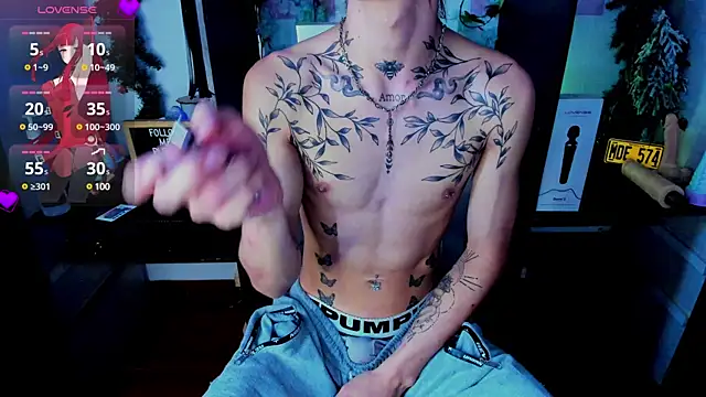 Snapshot of juniior_2311_ chatting on 03.05.25 juniior 2311 online show from 03.05.25