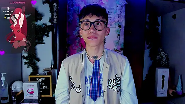 Snapshot of juniior_2311_ chatting on 03.07.25 juniior 2311 online show from 03.07.25