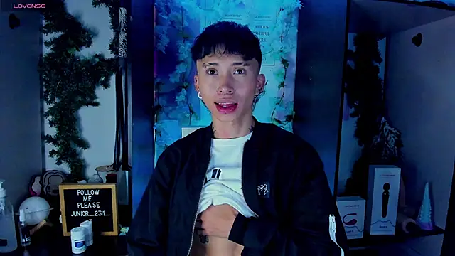 Snapshot of juniior_2311_ chatting on 03.09.25 juniior 2311 online show from 03.09.25