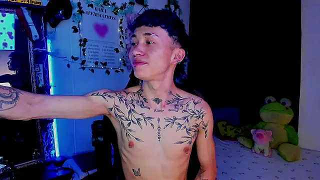 Snapshot of juniior_2311_ chatting on 09.09.25 juniior 2311 online show from 09.09.25