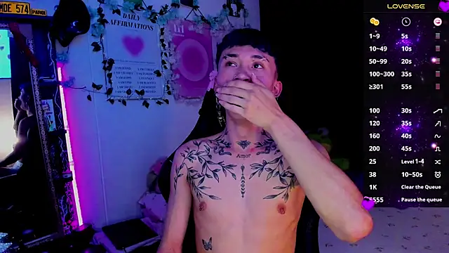 Snapshot of juniior_2311_ chatting on 09.10.25 juniior 2311 online show from 09.10.25