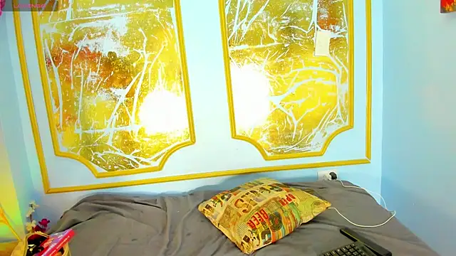 Snapshot of melaniecooperr chatting on 03.03.26 melaniecooperr online show from 03.03.26