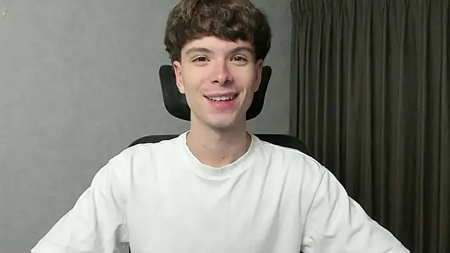 Snapshot of calvin_love_you chatting on 03.03.26 calvin love you online show from 03.03.26