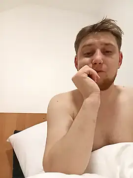Snapshot of What_the_luck chatting on 02.22.25 What the luck online show from 02.22.25