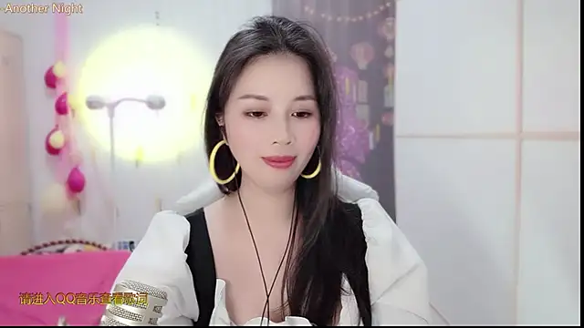 HK angelchloe online show from 03.06.25