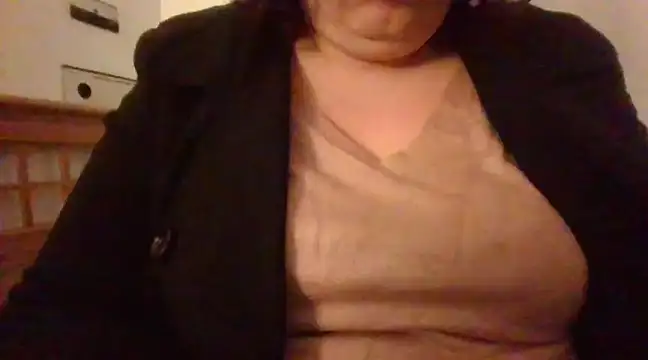 Snapshot of maria38xxx chatting on 12.14.24 maria38xxx online show from 12.14.24