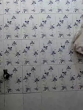 Snapshot of ManWaves chatting on 02.18.25 ManWaves online show from 02.18.25