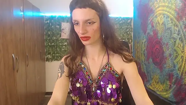 Snapshot of BurningVenus12 chatting on 10.07.25 BurningVenus12 online show from 10.07.25