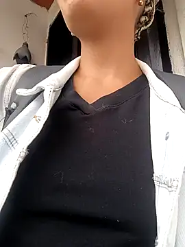 Snapshot of BlairSamy chatting on 12.27.24 BlairSamy online show from 12.27.24