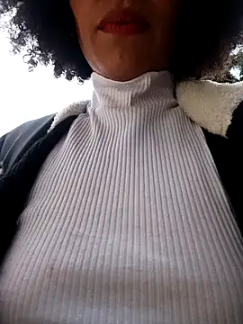 Snapshot of BlairSamy chatting on 01.10.25 BlairSamy online show from 01.10.25