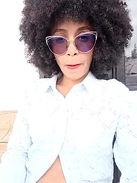 Snapshot of BlairSamy chatting on 01.24.25 BlairSamy online show from 01.24.25