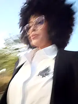 Snapshot of BlairSamy chatting on 03.12.25 BlairSamy online show from 03.12.25